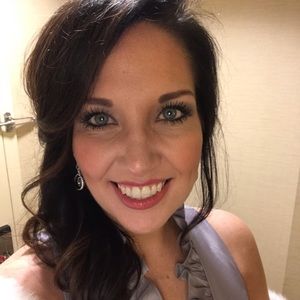 Meet your Posher, Amanda